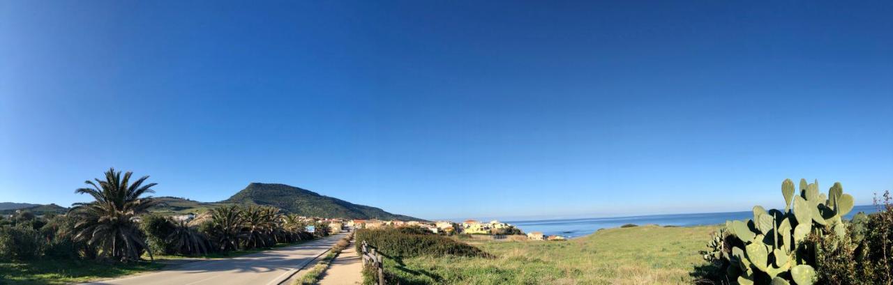 Apartment Tramonto Sea-Front Valledoria  Bagian luar foto