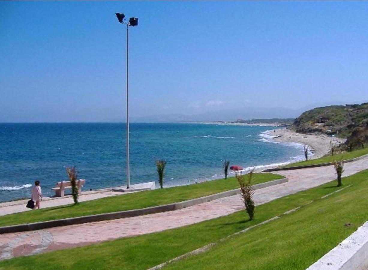 Apartment Tramonto Sea-Front Valledoria  Bagian luar foto