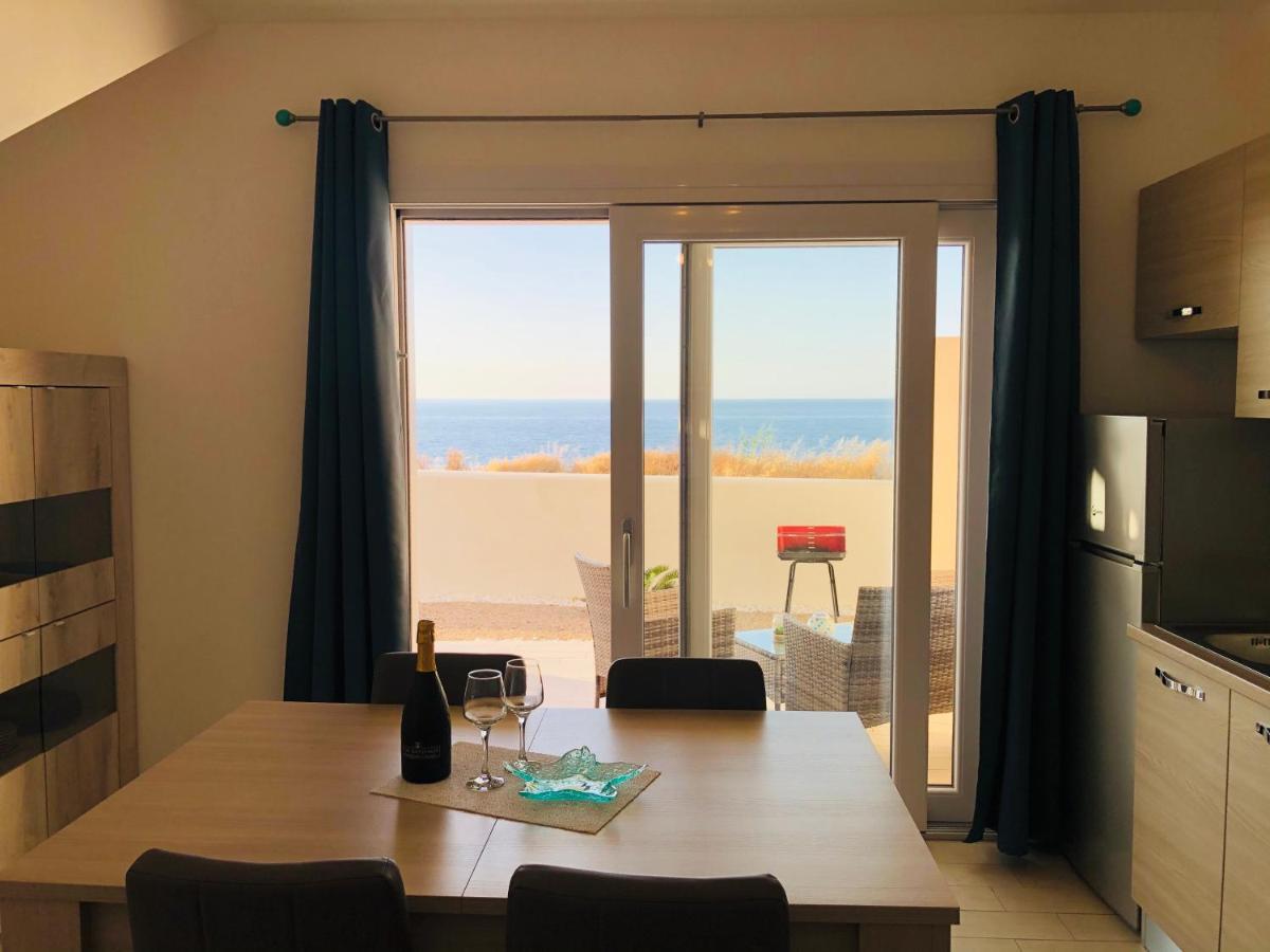 Apartment Tramonto Sea-Front Valledoria  Bagian luar foto