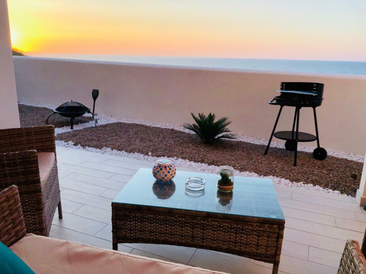 Apartment Tramonto Sea-Front Valledoria  Bagian luar foto
